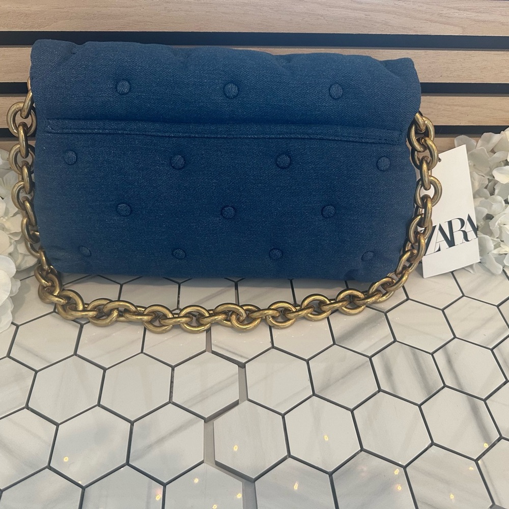 🆕 Dark Denim Handbag w Gold Chain Strap - Picture 8 of 12